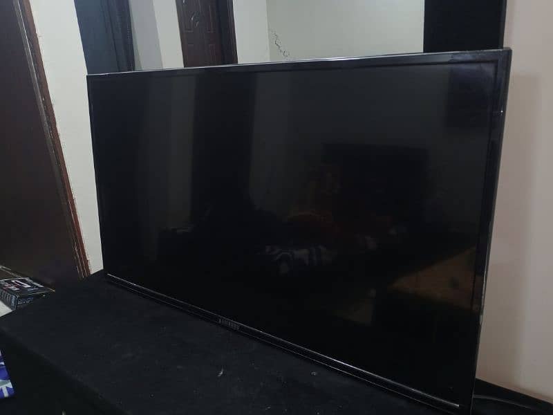 Malaysian led 40" 8