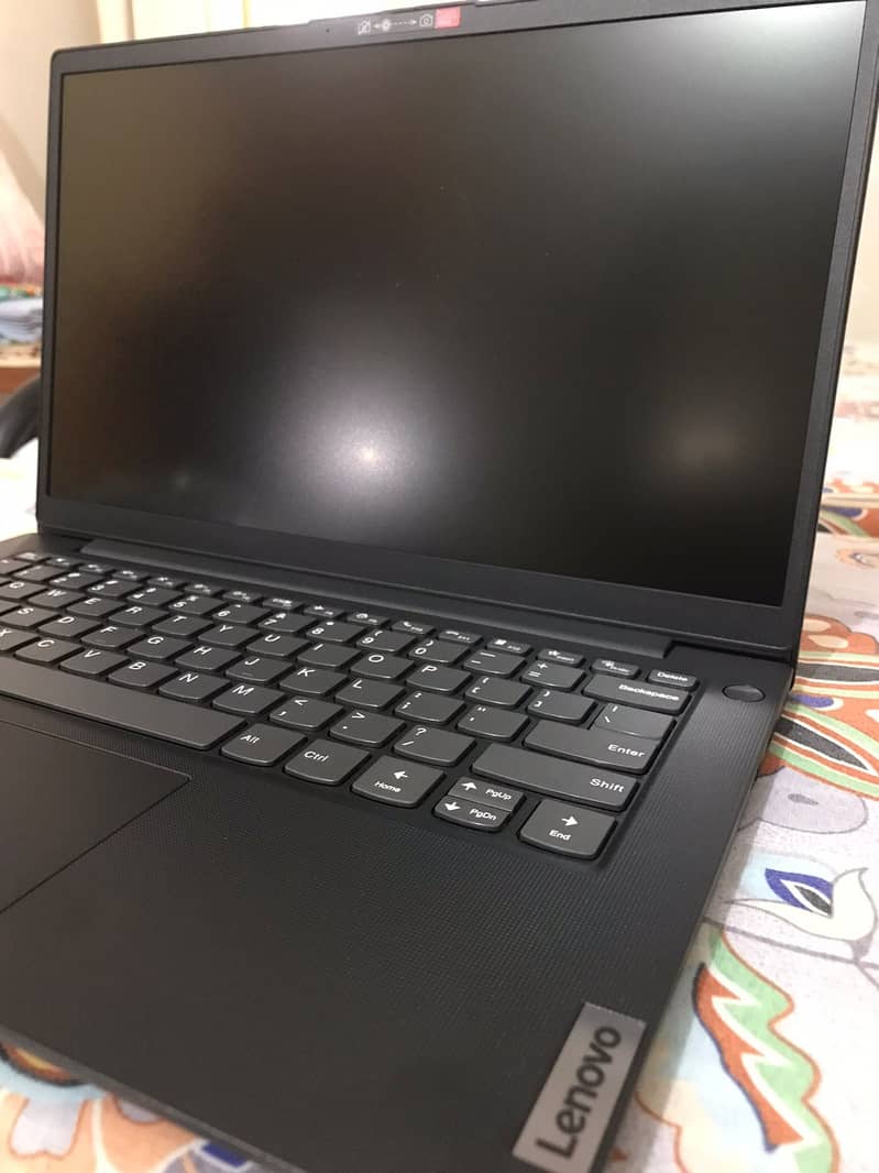 Lenovo v14 (just unboxed 3-4 days used) 1