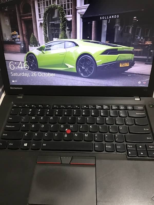 Laptop for sale. 2