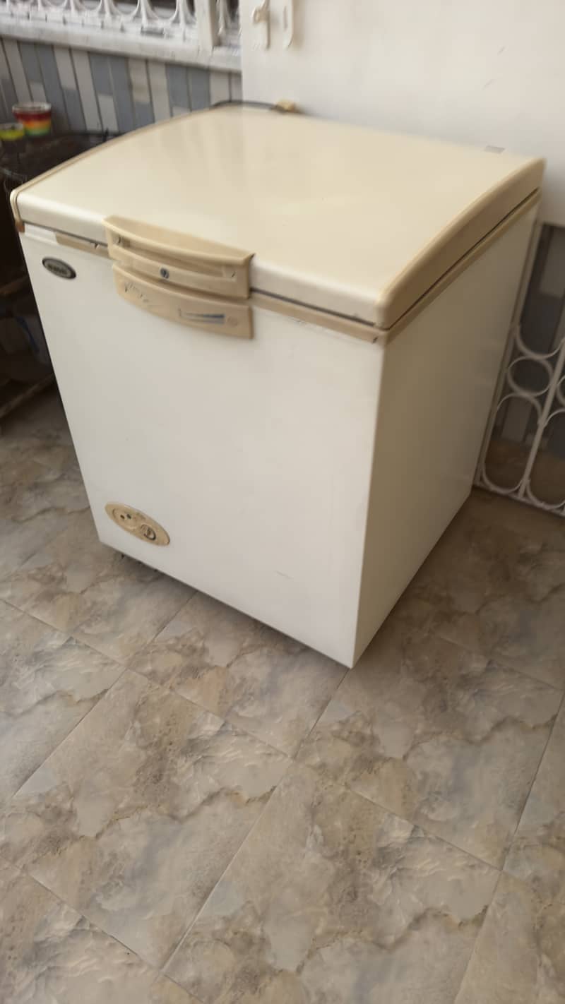 Waves Single Door Deepfreezer 2