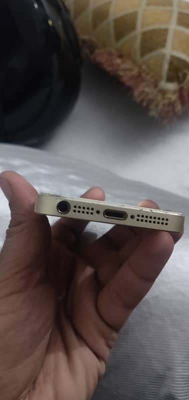 iphone 5S SE Gold plated 64Gb bypass urgent  sale or exchange 2