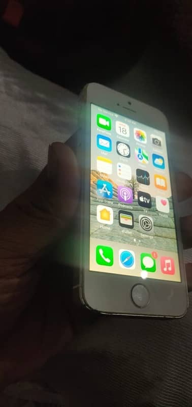 iphone 5S SE Gold plated 64Gb bypass urgent  sale or exchange 4