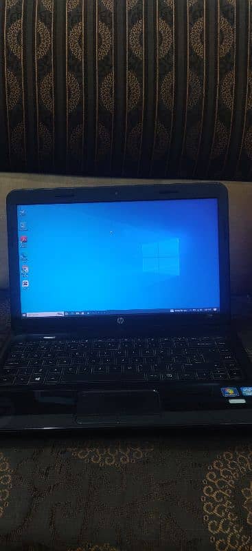 HP 1000 8gb Ram 256 SSD 3