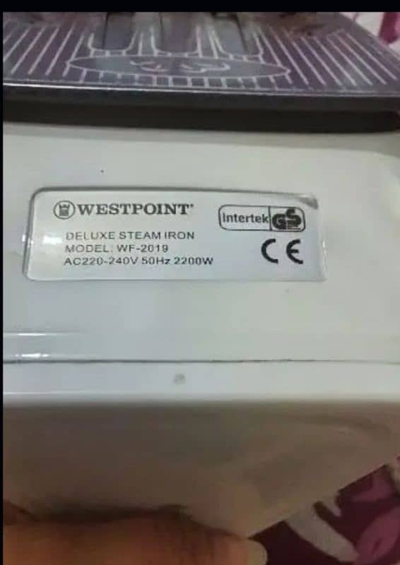 west point steam iron dabba pack 2 se 3 month use excellent condition 4