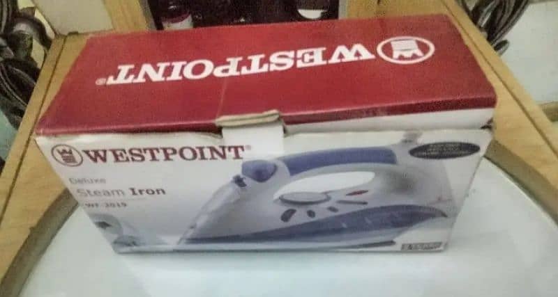 west point steam iron dabba pack 2 se 3 month use excellent condition 7