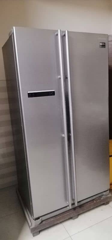 Samsung 2 door refrigerator 0