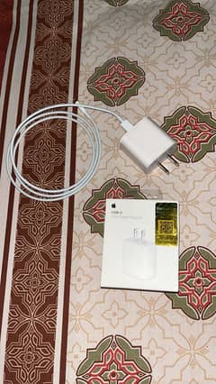 Genuine mercantile iPhone 20w power adapter with cable