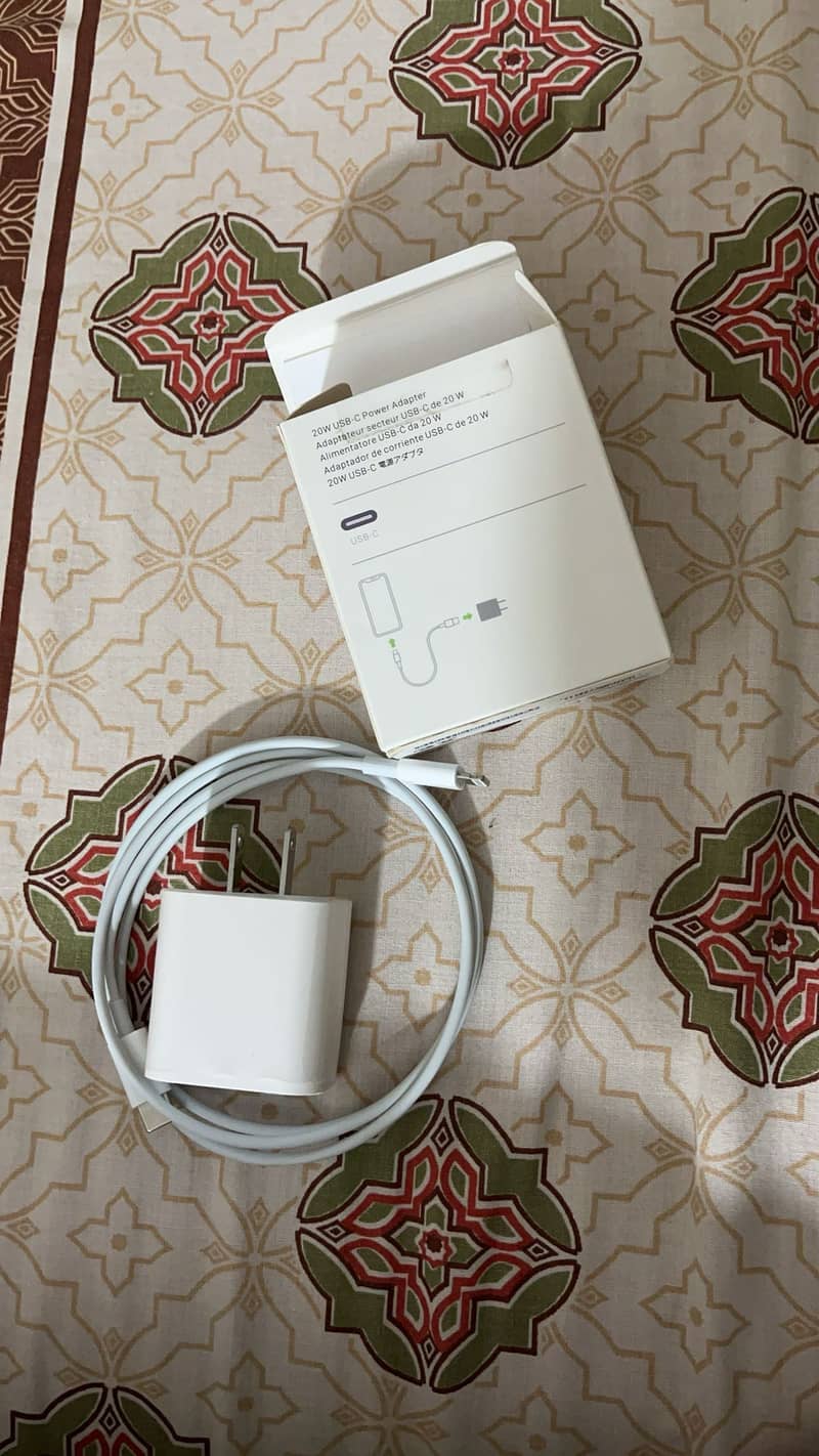 Genuine mercantile iPhone 20w power adapter with cable 6