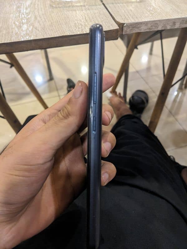 realme C25s 3