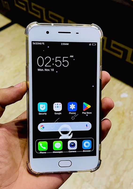 OPPO F1s 1