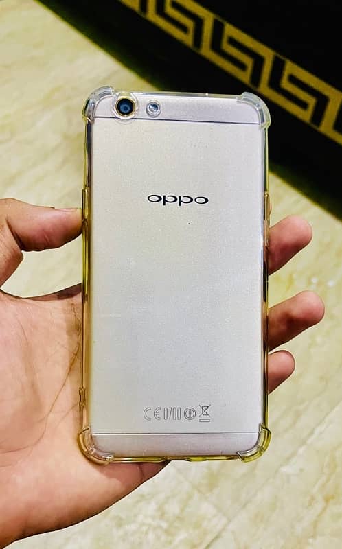 OPPO F1s 4