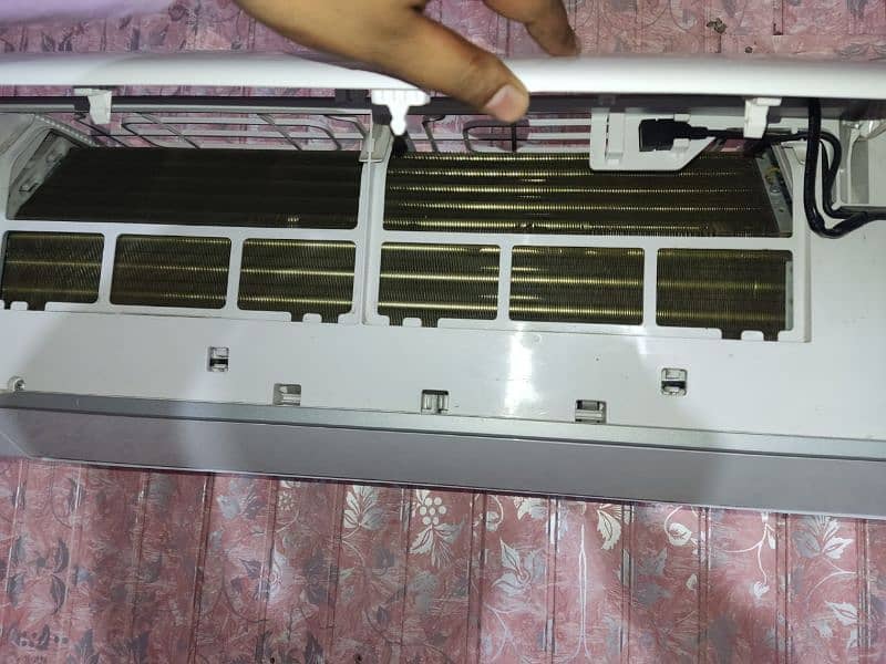 ECO STAR AC For Sale Like New Just 2 month Use like na hone k barabar 1