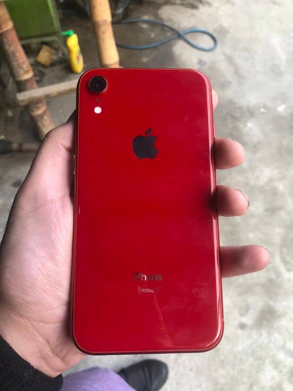 I Phone XR 0