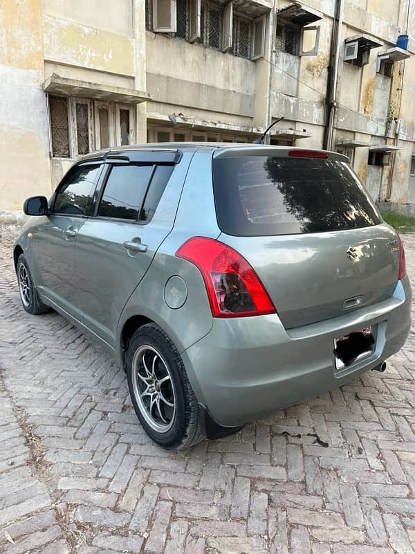 SUZUKI SWIFT DLX 2012/13 2