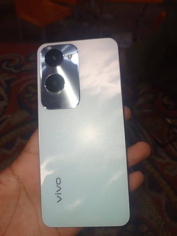 vivo y18 6+6 GB ram & 128 Gb rom hy Bhai 4