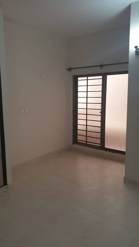 3 Bed DD Luxury Apartment Available For Sale In Askari 5 Sector KARACHI 17