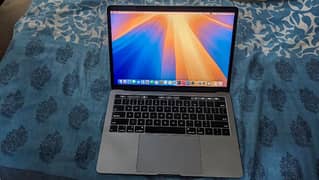 MacBook Pro 13' 2018 16/512 with Touch Bar