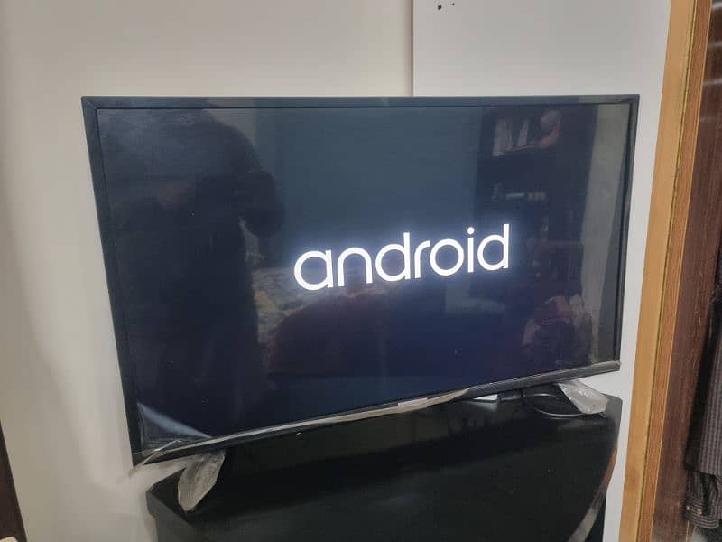 TCL 32 inch smart tv 1