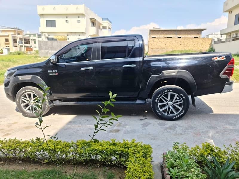 Toyota Hilux 2018 Revo 2.8 D4D Genuine Low Mileage 17