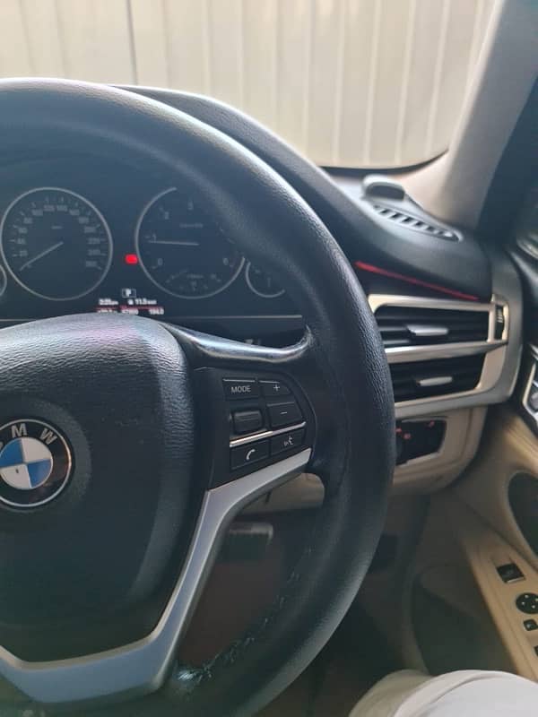 BMW X5 Series 2014 XDrive 9