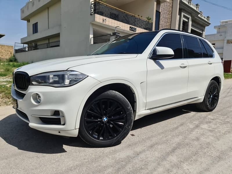 BMW X5 Series 2014 XDrive 13