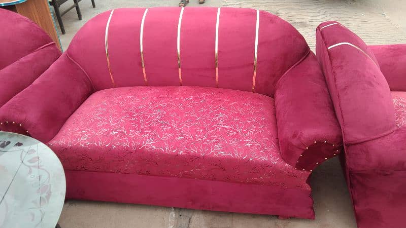 Chinese wooden sofa delivery free in Lahore 2