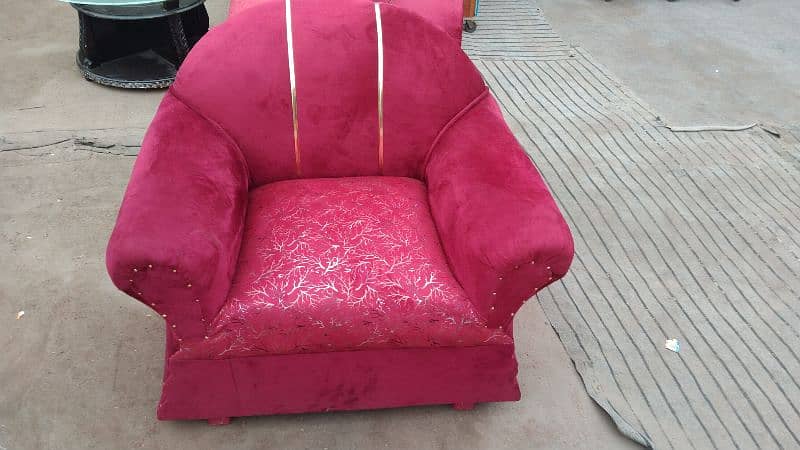 Chinese wooden sofa delivery free in Lahore 4