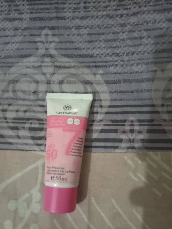 Deal of 3 body scrub body lotion and sunblock 3