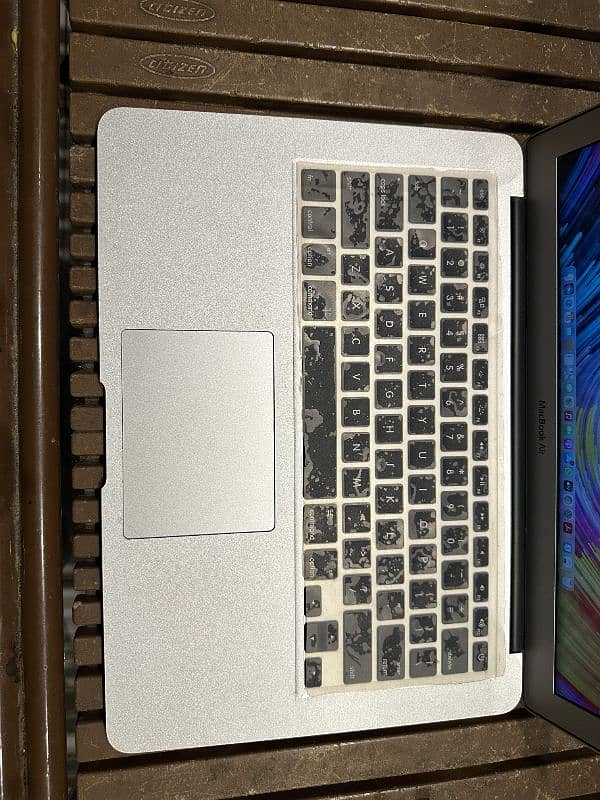 Apple MacBook Air 2017 8gb 256gb Intel Core i5 turbo boost upto 2.9GHz 2