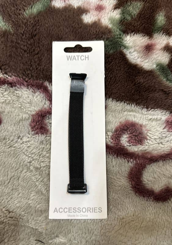 Huawei band 8 straps black color milanese loop metal straps 1