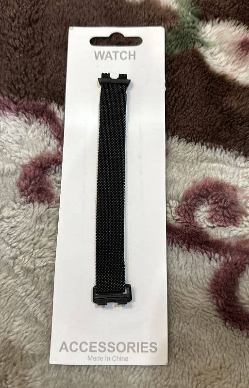 Huawei band 8 straps black color milanese loop metal straps 2