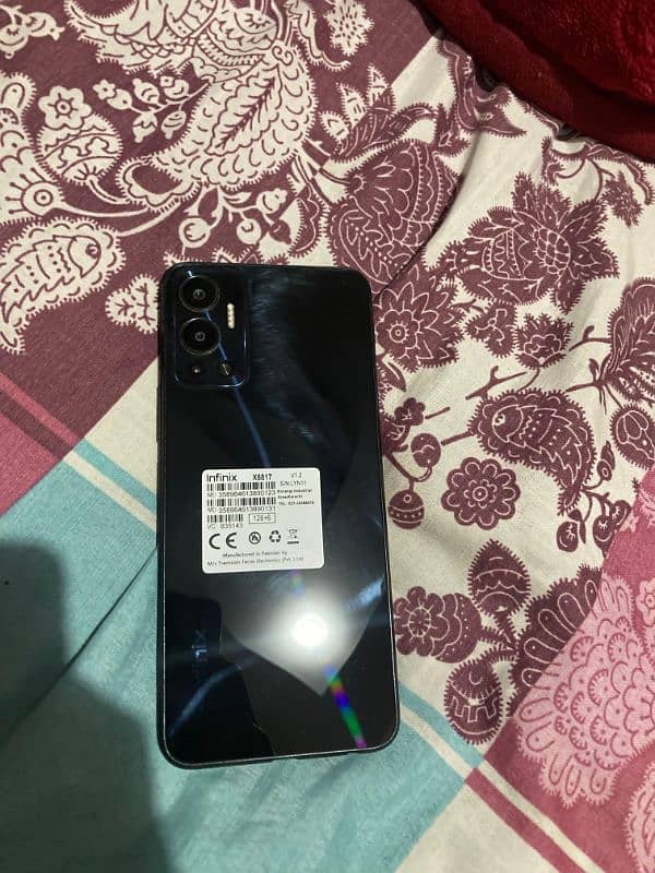 Infinix hot 12 box har sa shta 10/10 condition 5