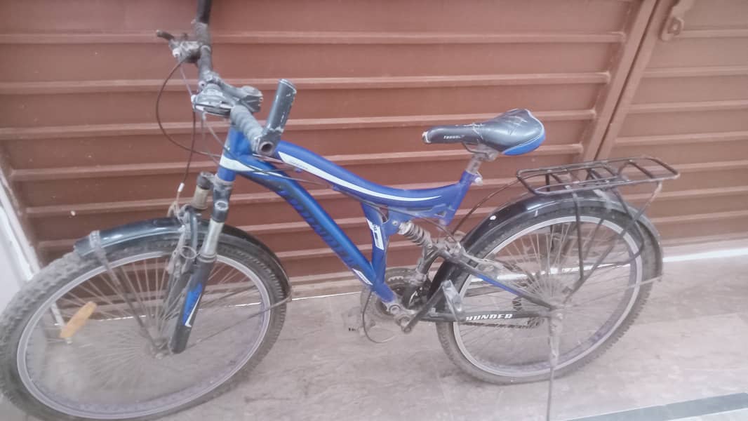 a used thunder bicycle 5