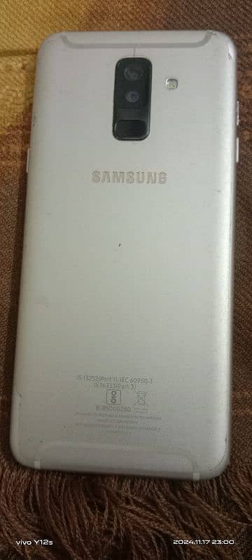 Samsung Galaxy A6+  4/64GB minor panel crack 3