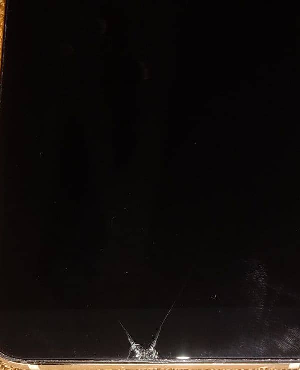 Samsung Galaxy A6+  4/64GB minor panel crack 5