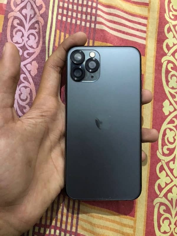 iphone 11 pro 4