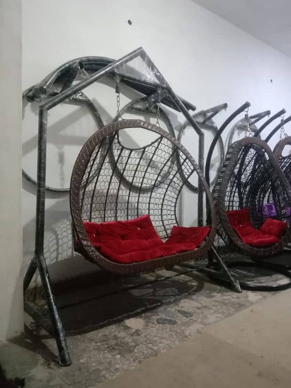 Egg shape hanging swing outdoor jhula jhoola available wholesale price 9