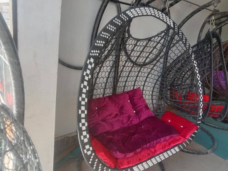 Egg shape hanging swing outdoor jhula jhoola available wholesale price 12