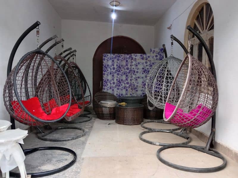 Egg shape swing jhula rattan furniture wholesale price 2