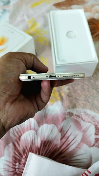 iphone 6s Plus -64gb 8