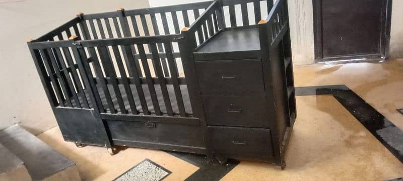 "Baby Cot in Excellent Condition for Sale" 2. "High-Quality 6