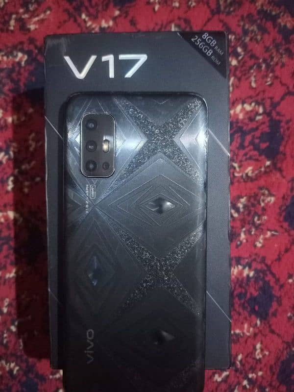 Vivo V17 8/256 original phone (read add) 0