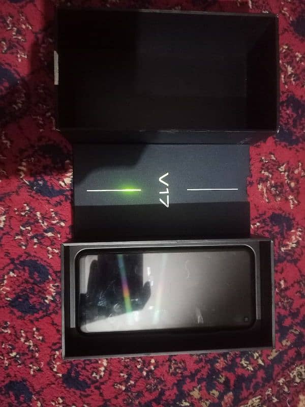 Vivo V17 8/256 original phone (read add) 1