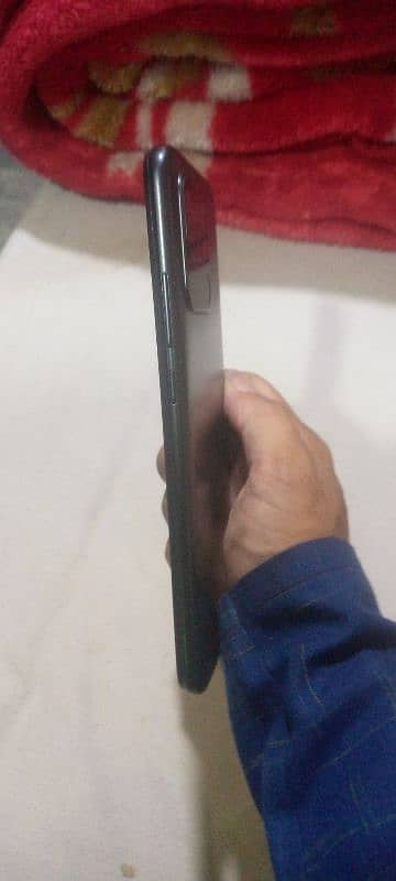 redmi 10c condition 10/10 RAM 4 ROM 128 on display finger 2