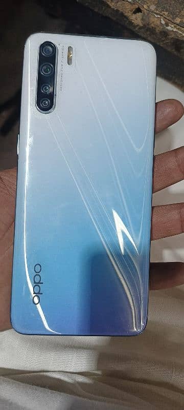 oppo f15 8/128 GB 6