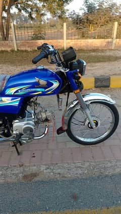 Honda CD 70 24 model brand new showroom condition 03446464638