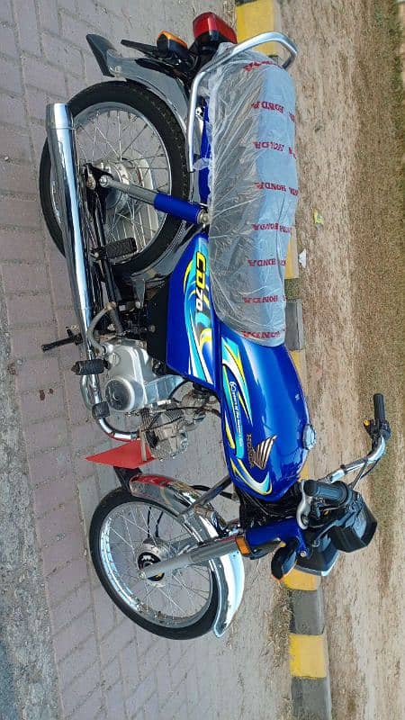 Honda CD 70 24 model brand new showroom condition 03446464638 4