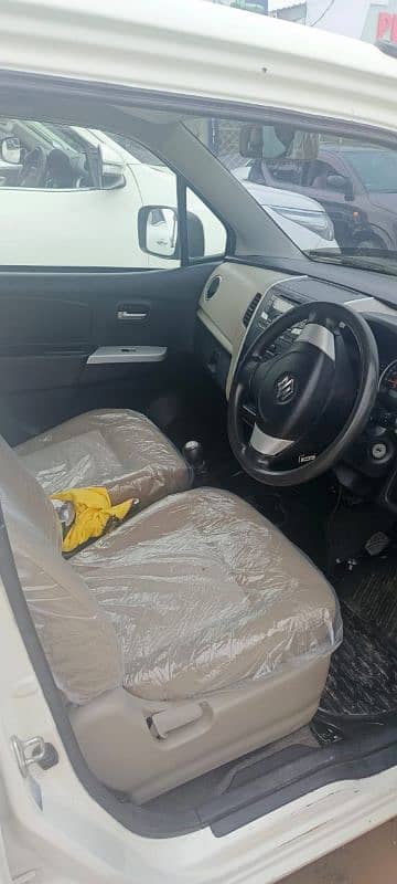 Suzuki Wagon R 2018 1