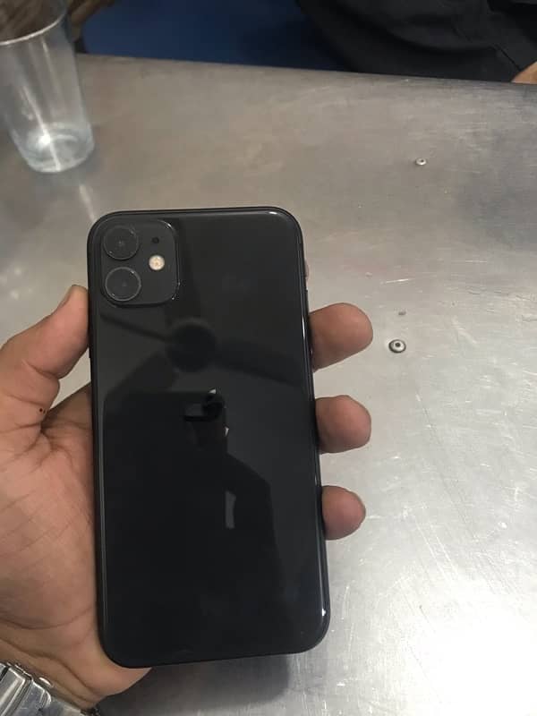 IPhone 11 non pta with box 3