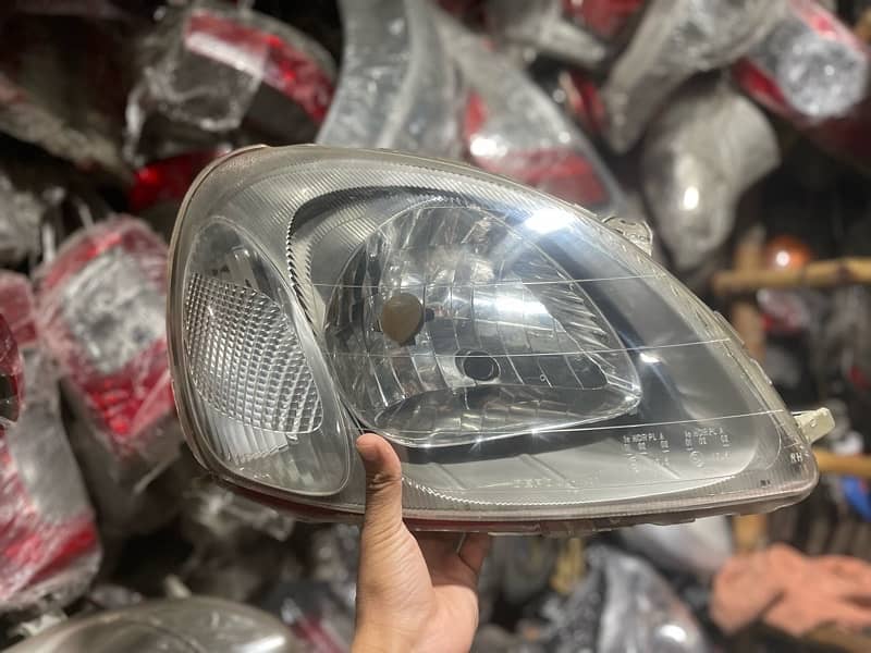 Toyota Vitz 2000 Head Lights Belta Paltz Allion Axio Corolla Xli Gli X 2